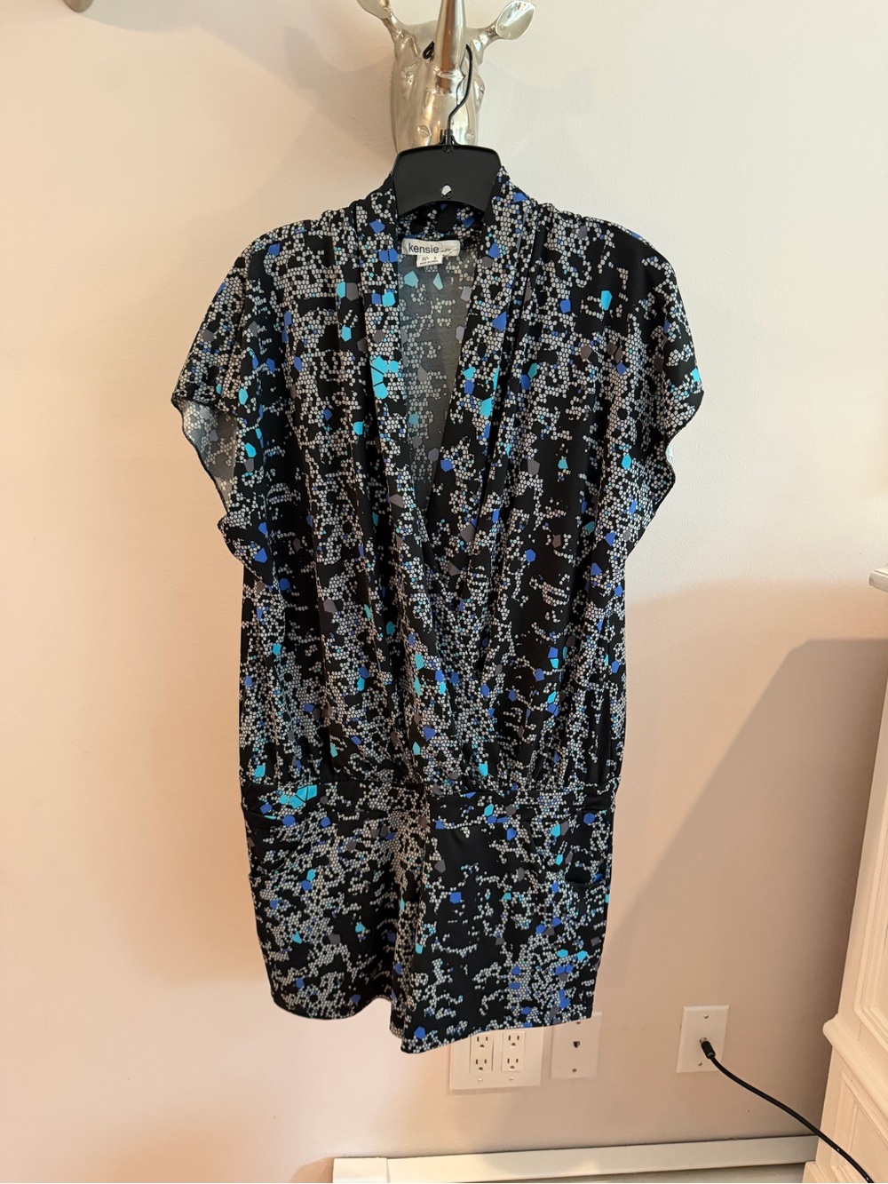 Kensie Black and Blue Abstract Drape Front Top